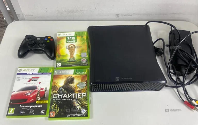 Игровая приставка Xbox 360