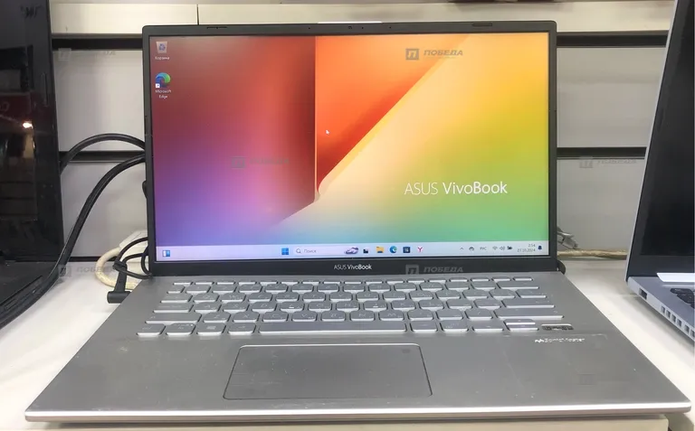 ноутбук ASUS VivoBook