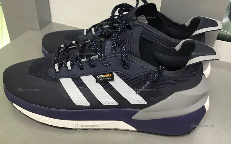 Кроссовки Adidas Cordura 42
