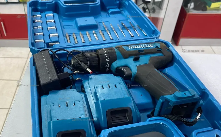 Шуруповерт Makita реплика