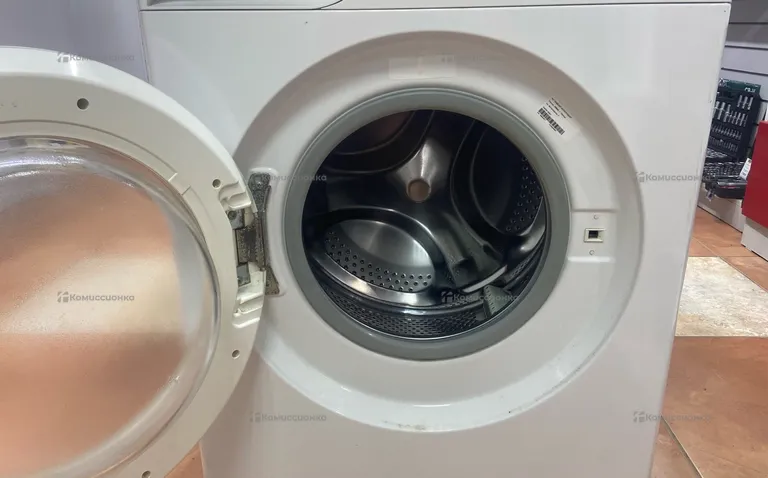 Стиральная машина  Indesit bwsb 50851