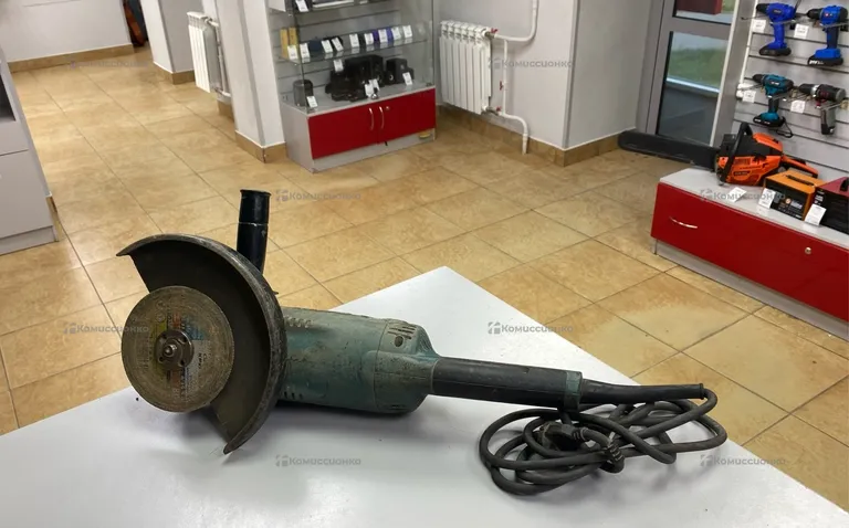 УШМ Maki ta GA9020S