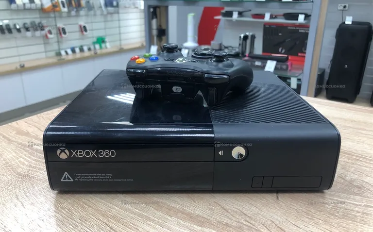 Приставка Xbox 360E 500gb