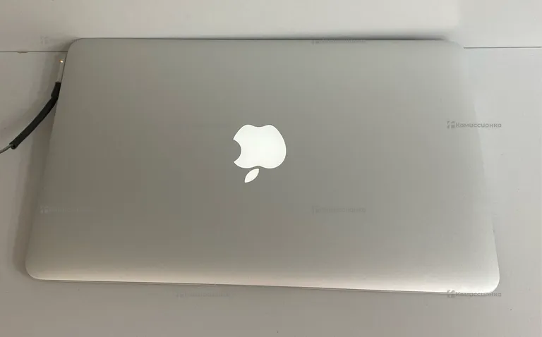 Ноутбук MacBook Air 2010