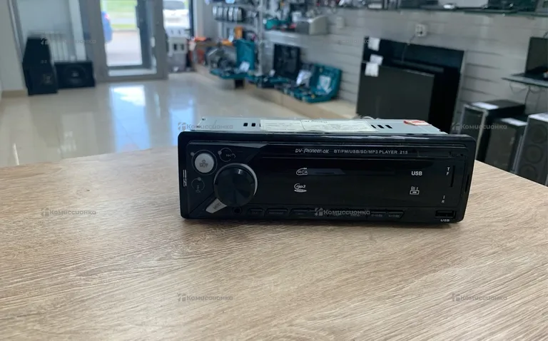 Автомагнитола  Pionneer Player 215
