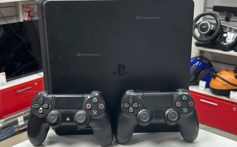 Приставка PS4. slim 1tb