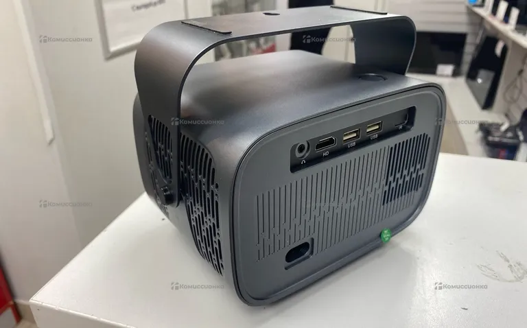 Проектор  LCD FULL HD he also projector 65w