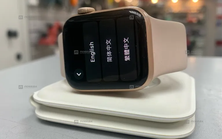 Часы Apple Watch SE 40mm