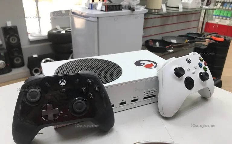 Приставка Xbox Series S 512 ГБ