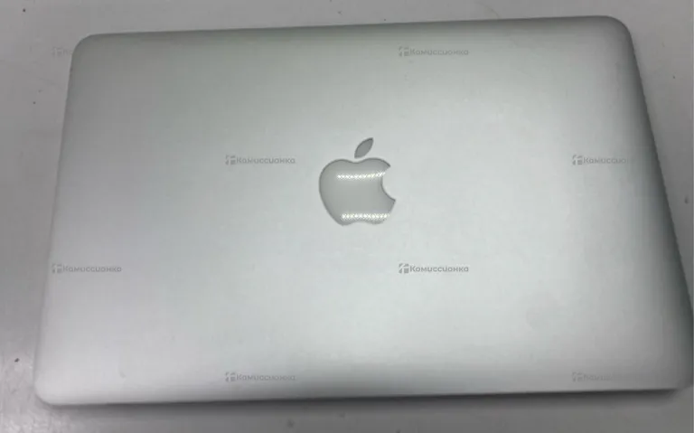 Ноутбук MacBook Air 2011