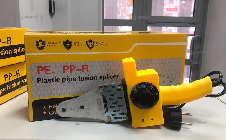Паяльник для пластиковых труб  PROFESSIONAL TOOLS