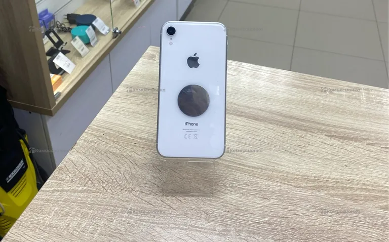 Apple iPhone Xr 64 ГБ