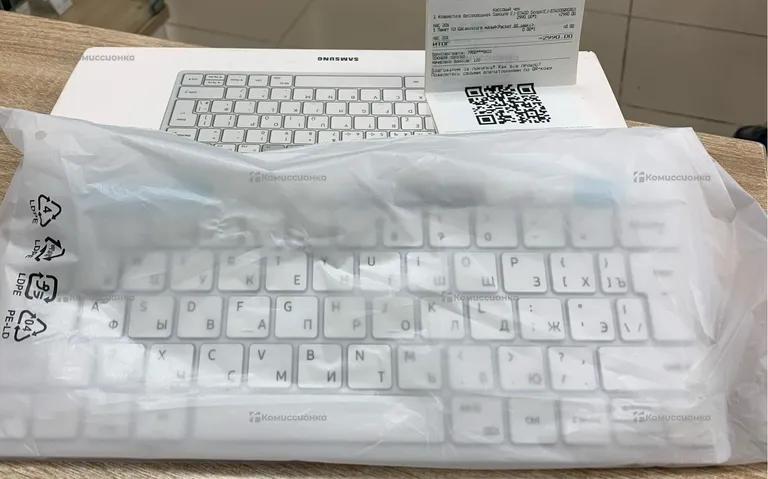 Клавиатура Samsung trio 500