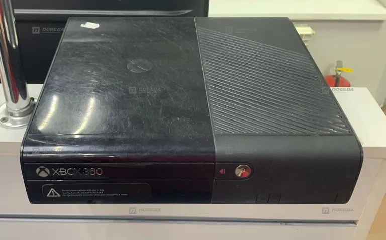 Приставка Xbox 360 250Gb (Игровые приставки)