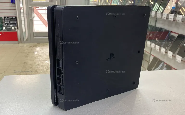 Приставка PS4. PS 4 slim 500gb