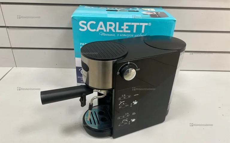 Кофемашина Scarlet CM33021