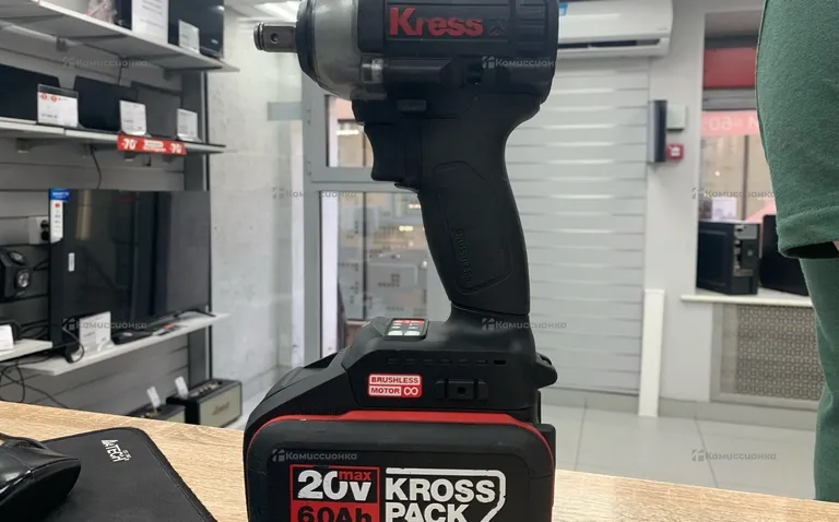 Гайковерт аккумуляторный бесщеточный KRESS KU272