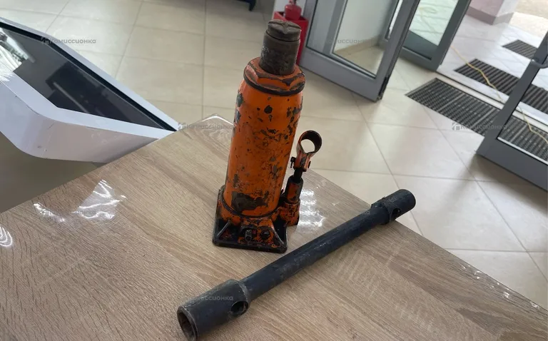 Домкрат 5 тонн
