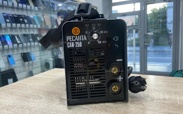Сварочный аппарат инверторный РЕСАНТА САИ-250