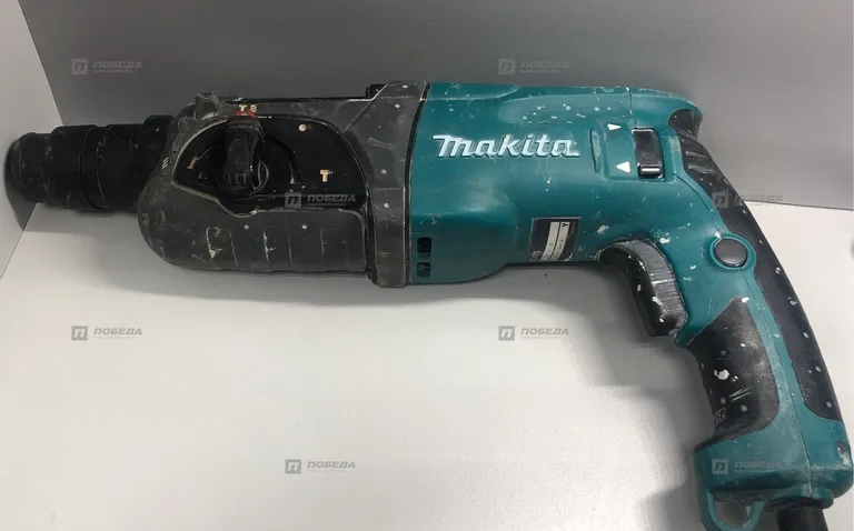 Перфоратор Makita HR2470