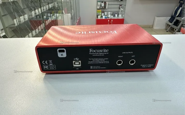 Звуковая карта Focusrite Scarlett 2i2