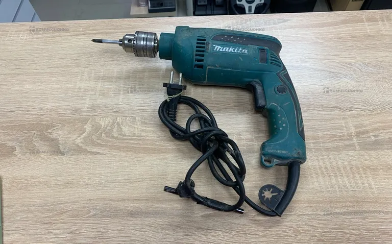 ударная дрель Makita HP1640