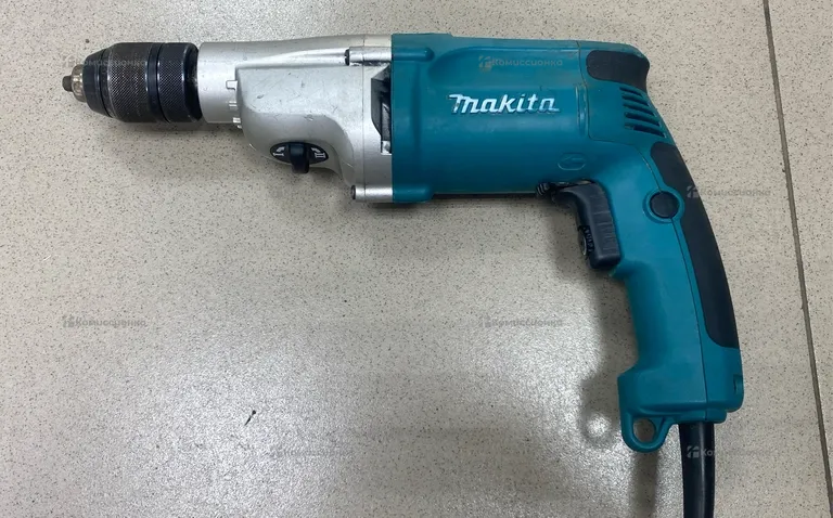 Дрель шуруповёрт DP 4011