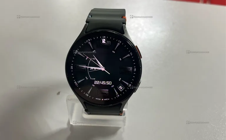 Часы  Samsung Galaxy Watch 7