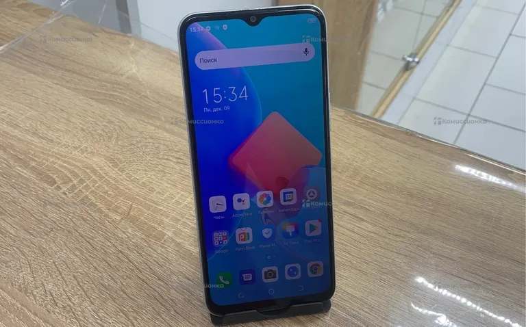 Tecno spark 8c 4/64