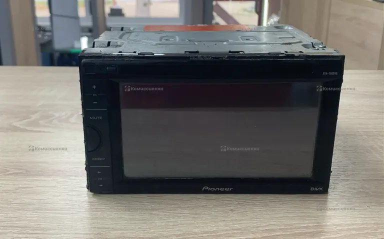 Автомагнитола  Pioneer AVH-160dvd