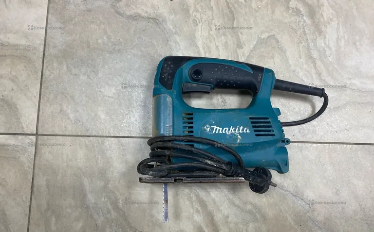 электролобзик makita 4326