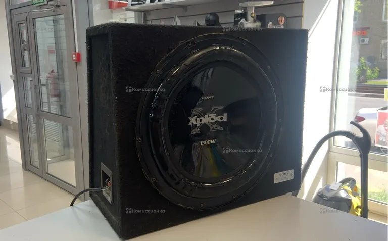 Сабвуфер  Sony XPLOD 1300W