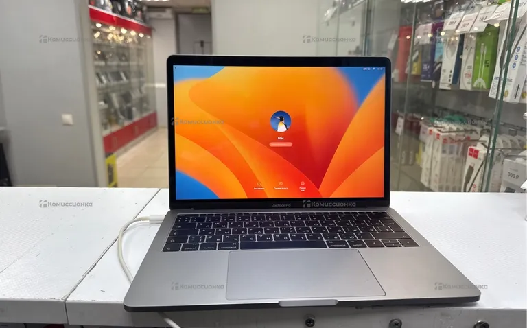 Ноутбук Apple MacBook Pro (13-inch, 2017)