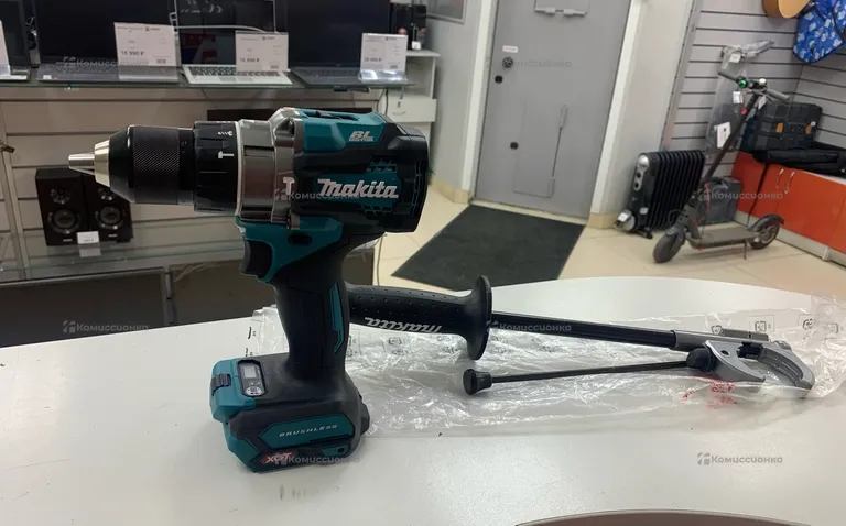 ударный шуруповерт Makita HP001G
