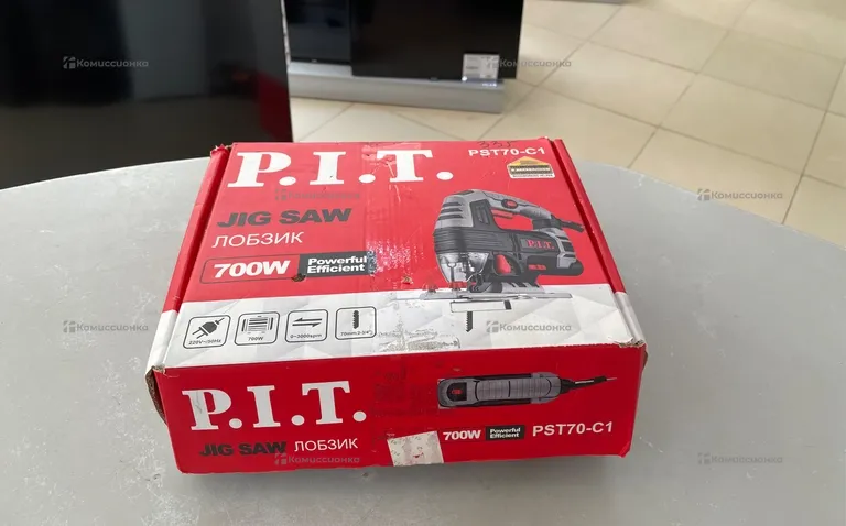 электролобзик P.I.T PST70-C1