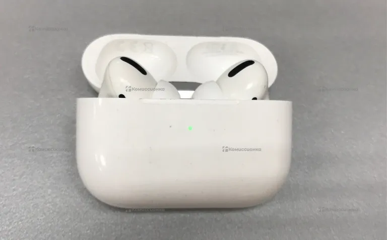 Наушники Apple AirPods Pro