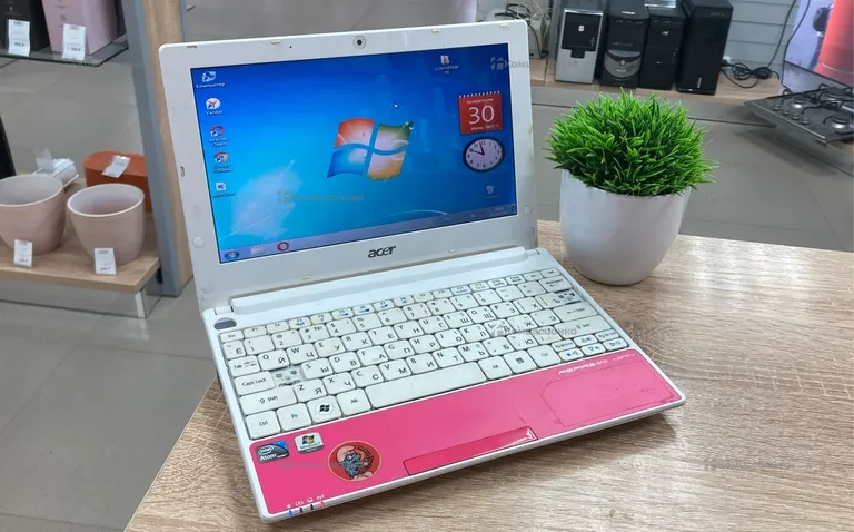 Ноутбук  aser aspire one