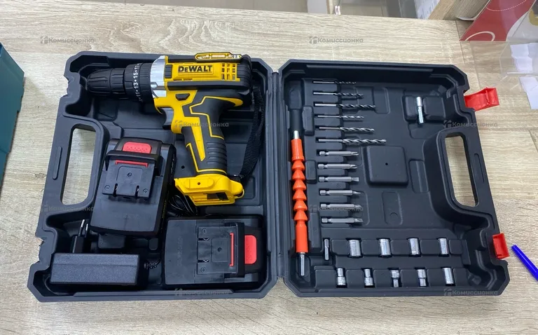 дрель шуруповерт Dewalt 18V (реплика)
