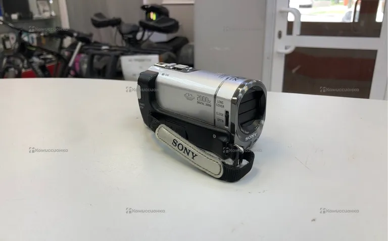 Фотоаппарат  Sony dcr-sx44e
