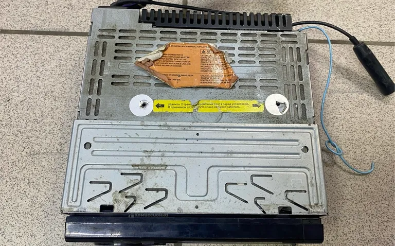 Автомагнитола  Pioneer DVH-840AVBT