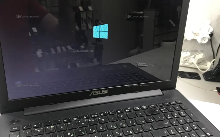 Ноутбук  ASUS
