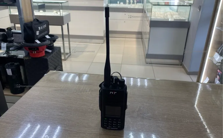 Рация  tyt md-uv390