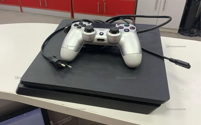 Приставка PlayStation PS4 Slim 1Tb
