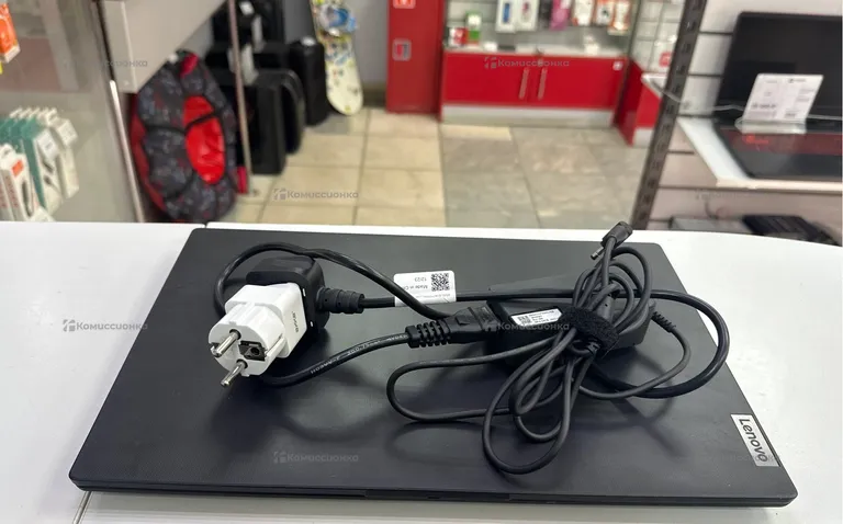 Ноутбук Lenovo V15 G2 IJL