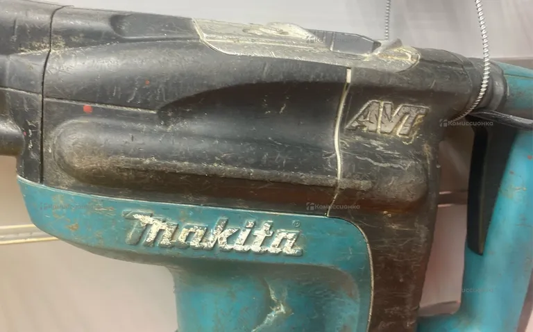 Перфоратор makita HR4011C