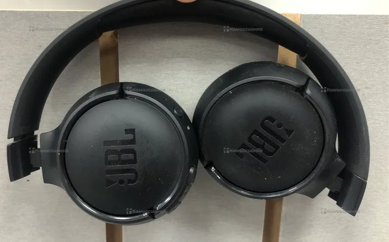 Наушники  JBL