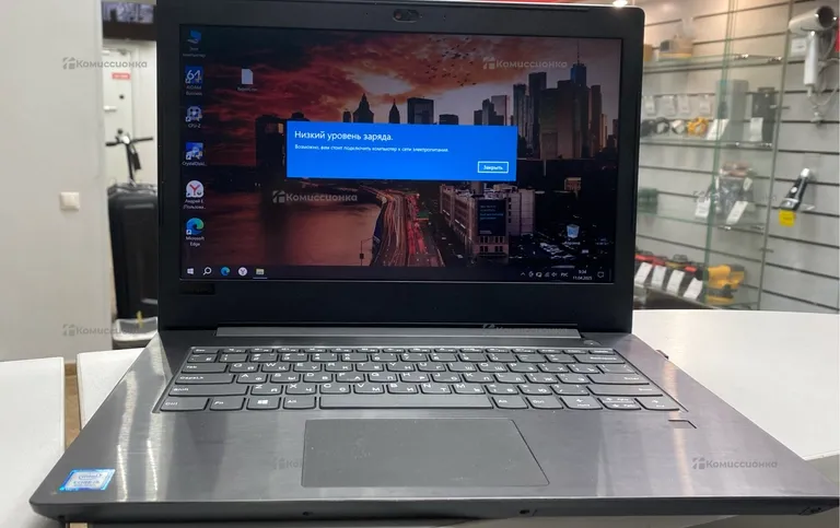Ноутбук Lenovo V330-14IKB