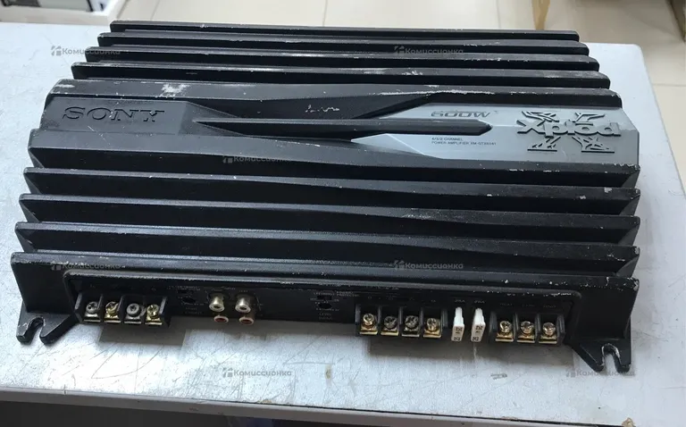 Усилитель  Sony Xplod 600w