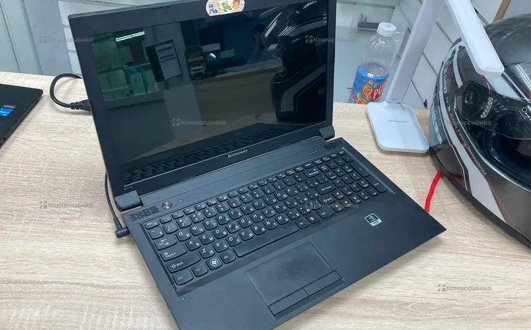 Ноутбук  Lenovo