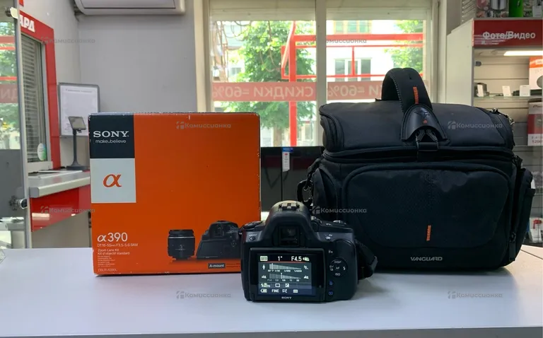 Фотоаппарат  Sony Dslr-A390.  SAL1855